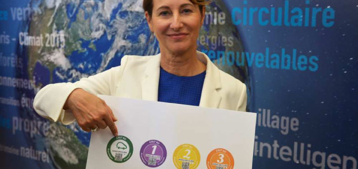 Le trafic parisien sera bientôt régulé avec les vignettes Crit’Air.